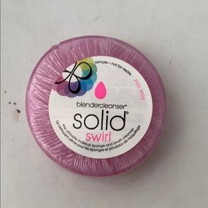 Beauty Blender solid soap: pink swirl